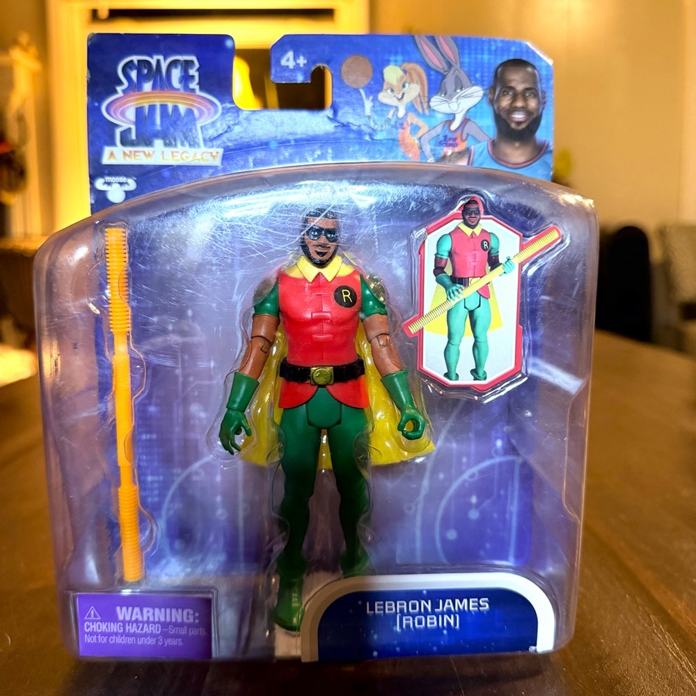 Space Jam: A New Legacy LeBron James (Robin) 
Action Figure